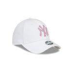 GORRA NEW ERA CAP NEW YORK YANKEES MLB WOMEN'S METALLIC 9FORTY STRAPBACK BLANCA PARA MUJER en STOCK