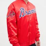 CHAMARRA NTA BRAVES BIG LOGO WORLD SERIES SATIN JACKET RED en STOCK