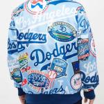 CHAMARRA ANGELES DODGERS AOP SATIN JACKET BLUE en STOCK