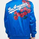 CHAMARRA ANGELES DODGERS ROSE SATIN JACKET DOGERS BLUE en STOCK