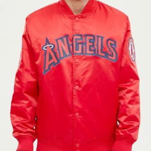CHAMARRA ANGELES ANGELS WORDMARK SATIN JACKET RED en STOCK
