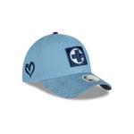 GORRA NEW ERA CAP CRUZ AZUL VISOR SPLATTER 9FORTY SNAPBACK PARA MUJER en STOCK