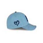 GORRA NEW ERA CAP CRUZ AZUL VISOR SPLATTER 9FORTY SNAPBACK PARA MUJER en STOCK
