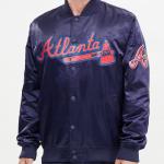 CHAMARRA NTA BRAVES WORDMARK SATIN JACKET MIDNIGHT NAVY en STOCK