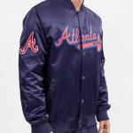 CHAMARRA NTA BRAVES WORDMARK SATIN JACKET MIDNIGHT NAVY en STOCK
