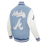 CHAMARRA ATLANTA BRAVES VARSITY BLUES MENS DENIM VARSITY JACKET DENIM LINEN en STOCK