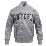 CHAMARRA AGO WHITE SOX CREST EMBLEM SATIN JACKET GRAY en STOCK