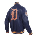 CHAMARRA DETROIT TIGERS SCRIPT TAIL MENS SATIN JACKET MIDNIGHT NAVY ORANGE MIDNIGHT NAVY en STOCK