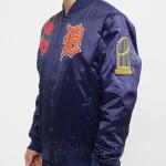 CHAMARRA OIT TIGERS ROSE SATIN JACKET MIDNIGHT NAVY en STOCK