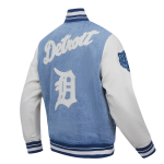 CHAMARRA DETROIT TIGERS VARSITY BLUES MENS DENIM VARSITY JACKET DENIM LINEN en STOCK