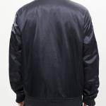 CHAMARRA ANGELES DODGERS CHEST HIT LOGO SATIN JACKET BLACK en STOCK
