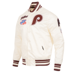 CHAMARRA ADELPHIA PHILLIES RETRO CLASSIC RIB SATIN JACKET EGGSHELL WINE en STOCK