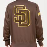 CHAMARRA DIEGO PADRES HOME TOWN DK TRACK JACKET BROWN en STOCK